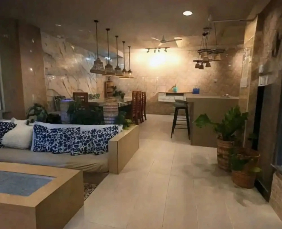 Comfortable 2-Story Home for Families
