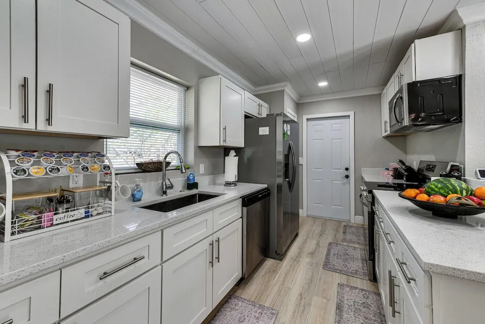 Happy Hideaway, Private Pool & Patio, North Port!