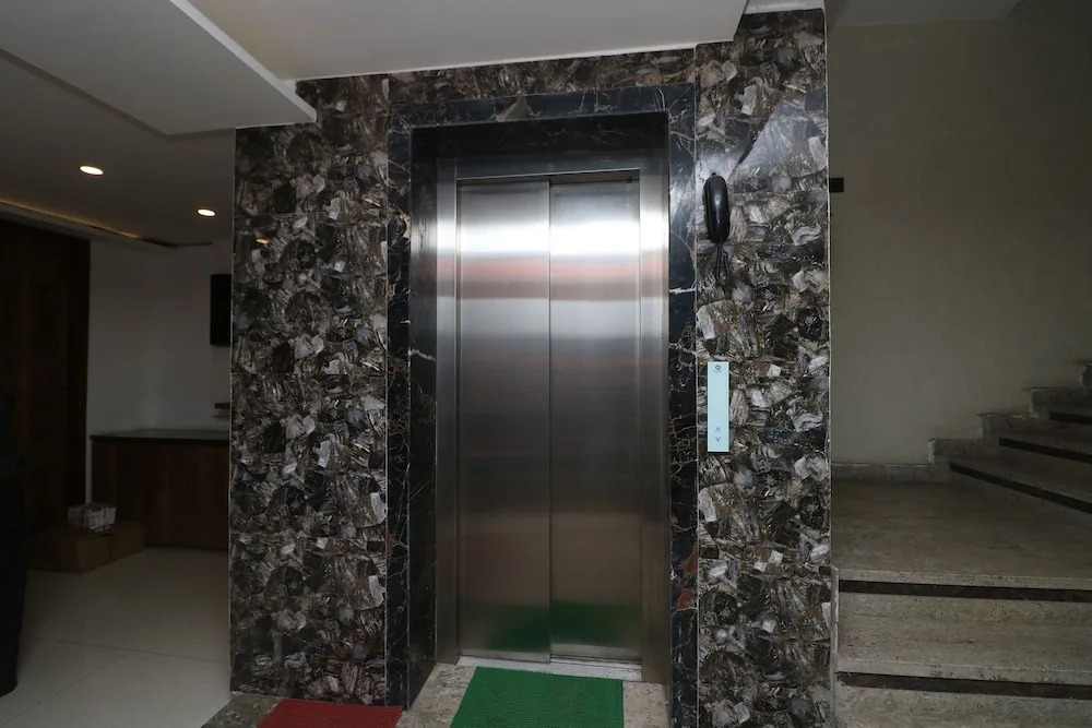 OYO 9999 Hotel Sea Heaven