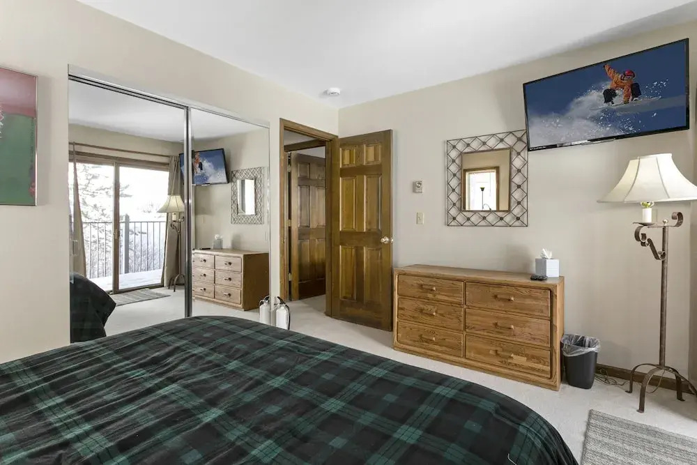 C14 Gore Creek Meadows 3 Bedroom Condo by RedAwning