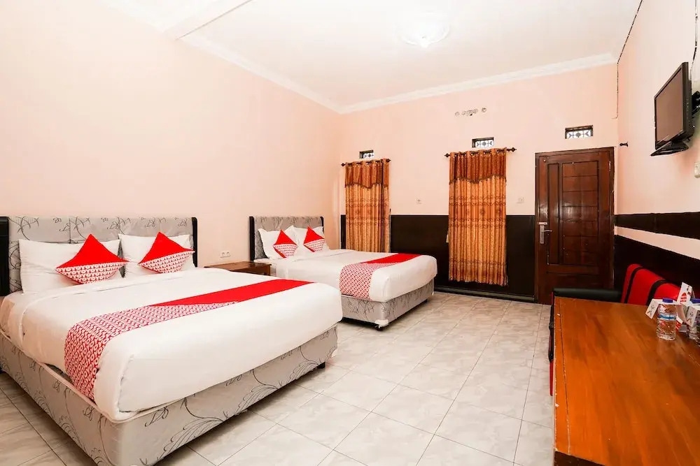 OYO 1048 Rahayu Bromo Hotel
