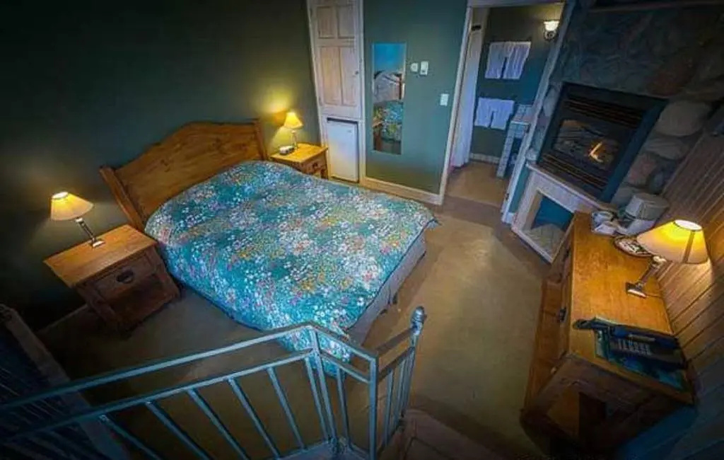 Retreat Wilderness Inn