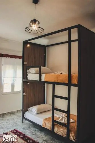 Friends Guesthouse & Hostel