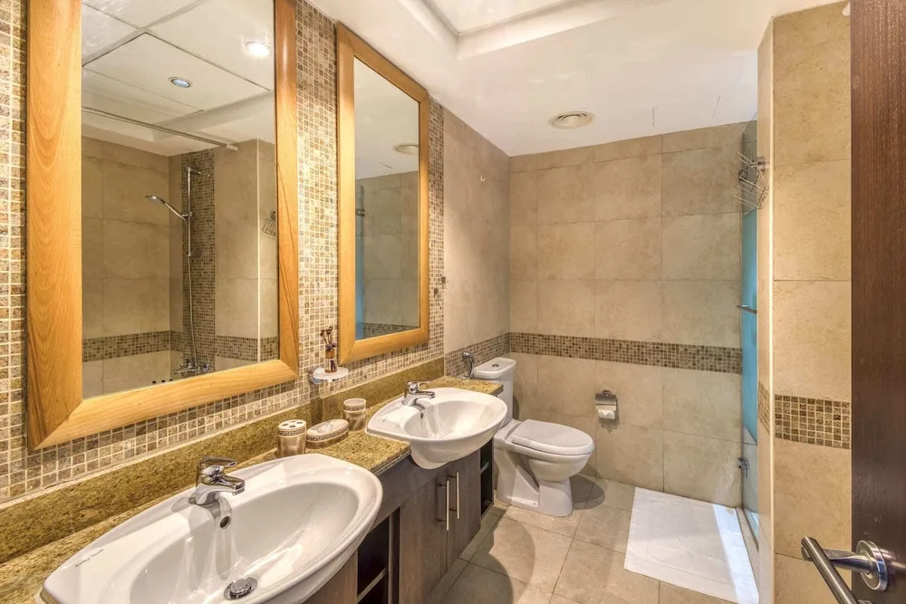 Stunning Apt With Amazing Golf Course Views, Fits 6