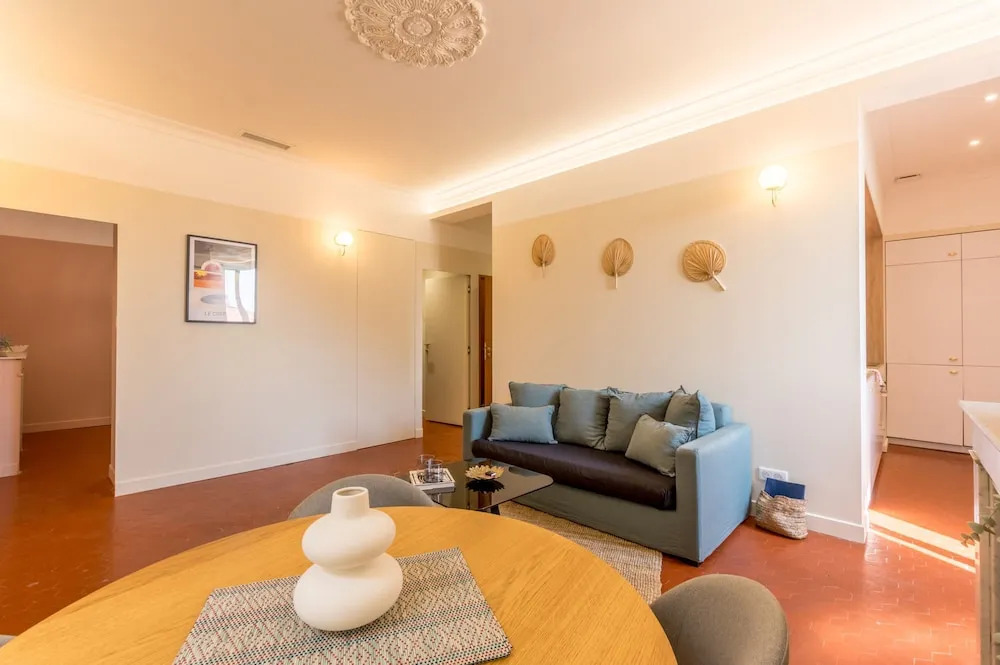 Suite Com die - Premi re Conciergerie