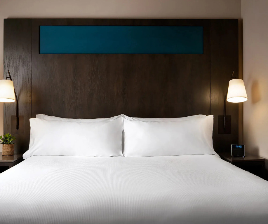 One King West Hotel and Residence