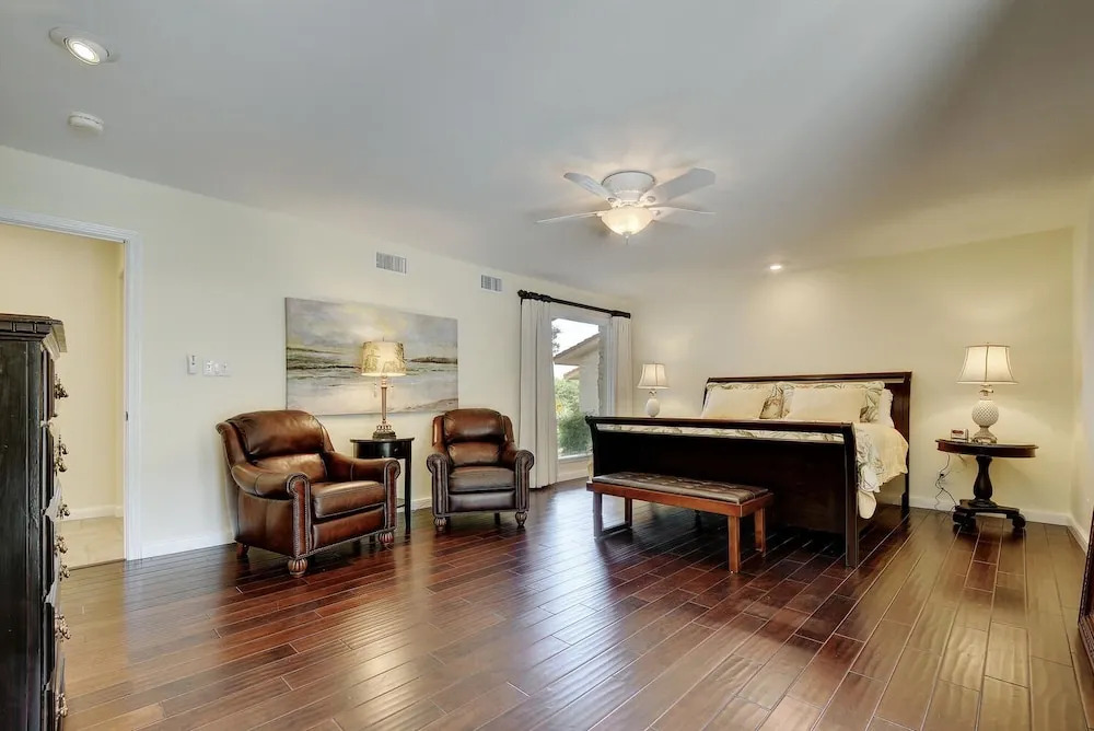 Luxury Lakeview Home in Lakeway by RedAwning