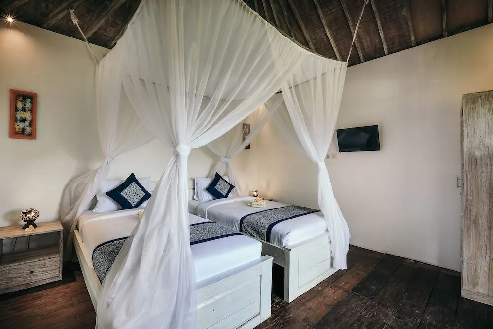Ubud Glassy Villa by Pramana Villas