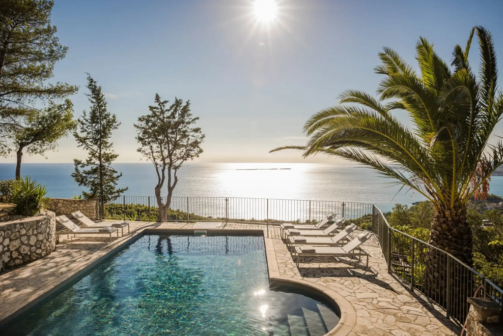 360ᵒ Luxury Residences