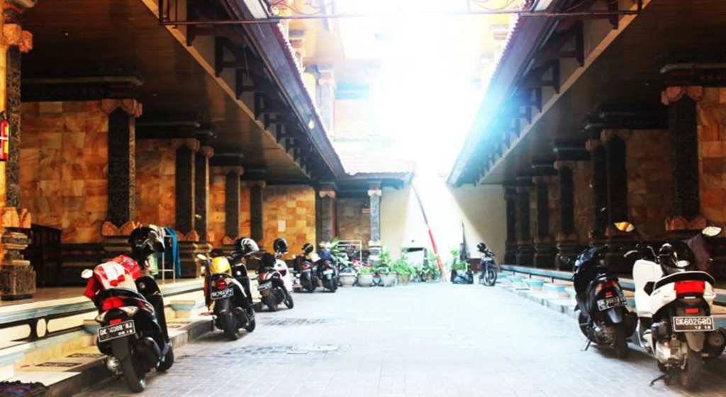 Segara Sadhu Inn Kuta by ecommerceloka