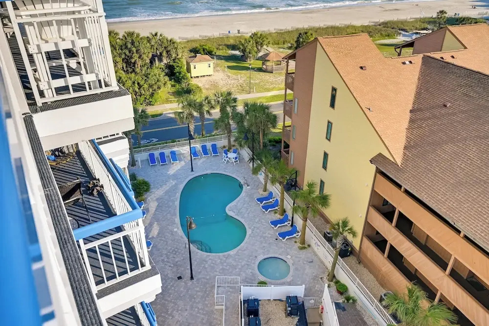Ocean-view Balcony: Peaceful Forest Dunes Condo!
