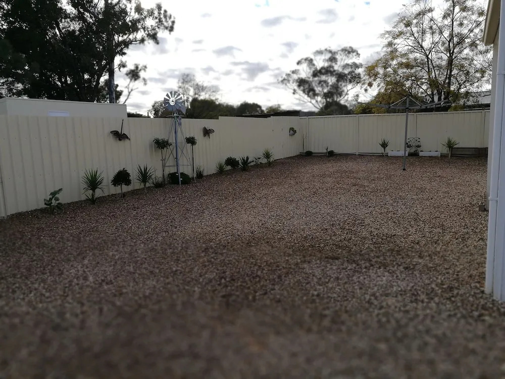 Lake Tyrrell Accommodation Sea Lake