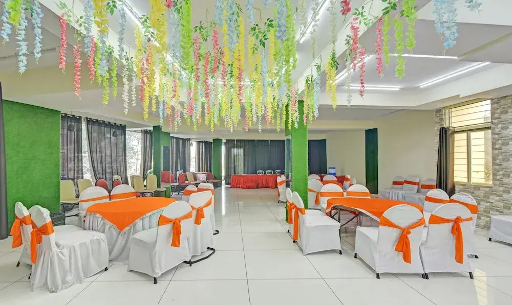 FabHotel Krishna Heights