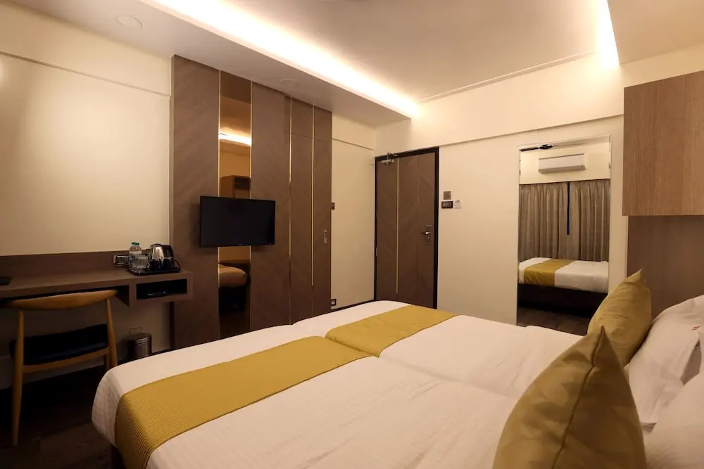 Hotel Surya Prakash