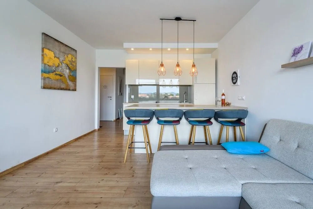 Sea view apartment Zara Luminosa