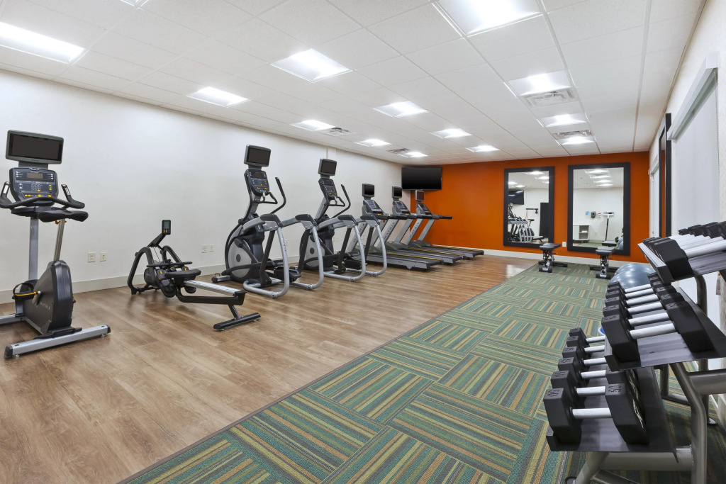 Holiday Inn Express & Suites - Painesville - Concord by IHG