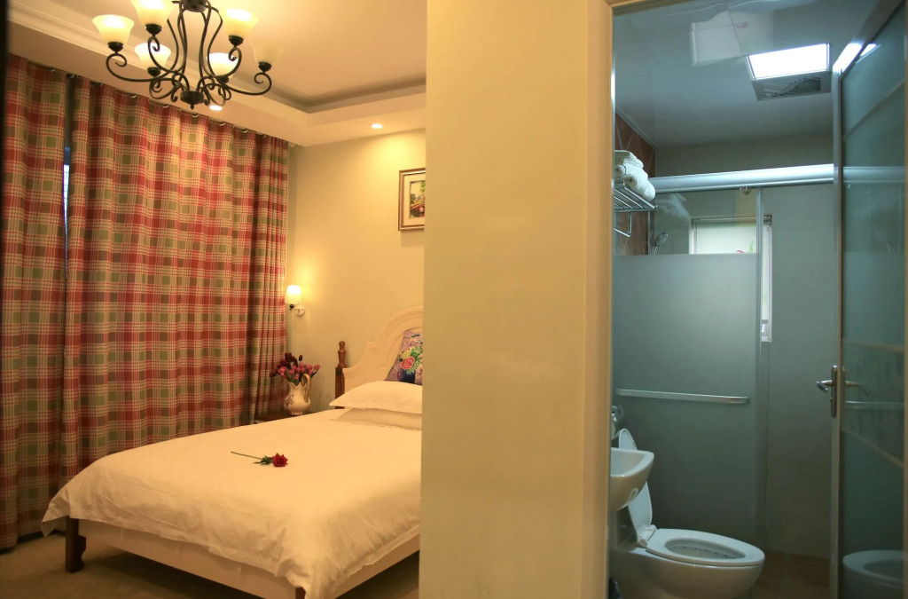 Junshe Boutique Guest House-Complementary pick up servie for a 3-night stay in a deluxe room