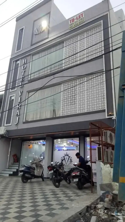 Hotel Viraj