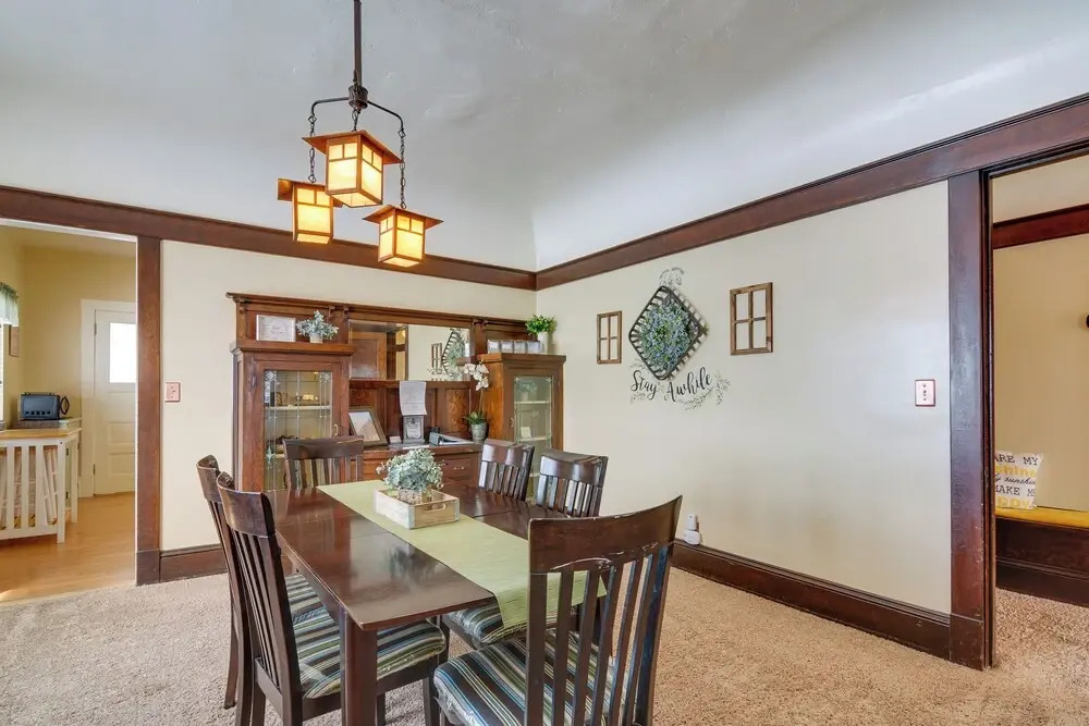 Beautiful Historic Home Near Bryce Canyon!