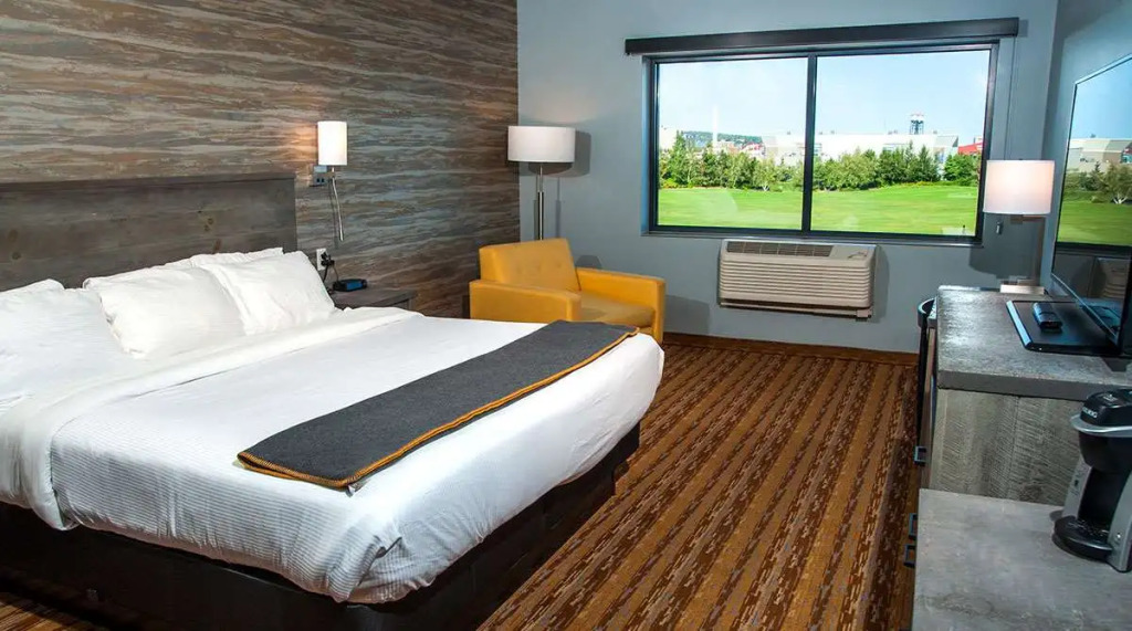Pier B Resort