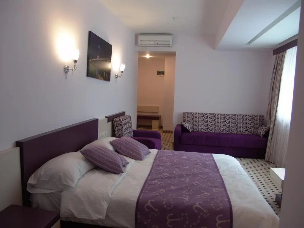 Izan Hotel