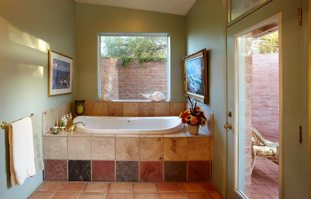 Cactus Cove Bed and Breakfast Inn