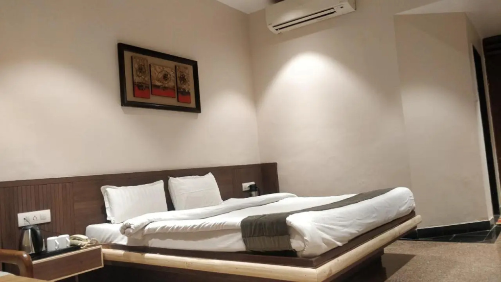 Hotel Mount Regency