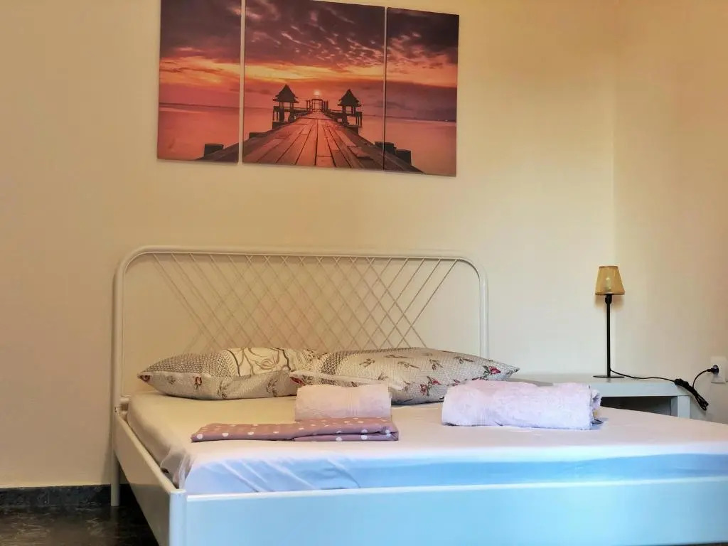 Argo apartment 15min from the airport, 1min from the beach