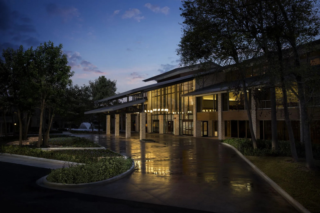 The Woodlands Resort, Curio Collection by Hilton