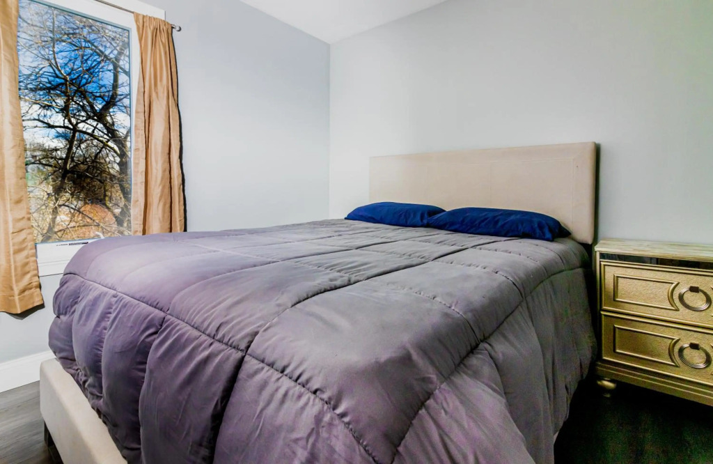 The Prospect Point Penthouse- Yard & Parking, Minutes From Falls & Casino by Niagara Hospitality