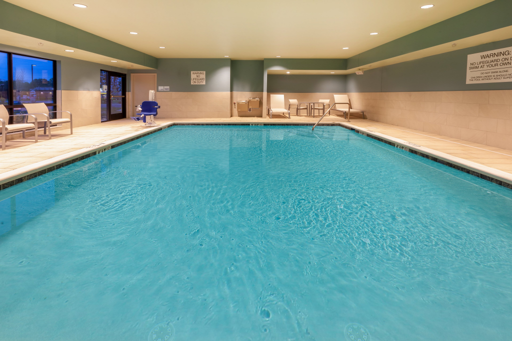 Holiday Inn Express & Suites Brunswick - Harpers Ferry Area by IHG