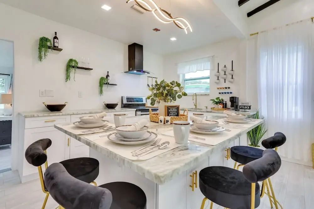 Stylish Miami Home: 2 Mi to Intracoastal Waterway!