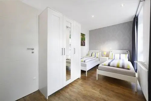Apartment End