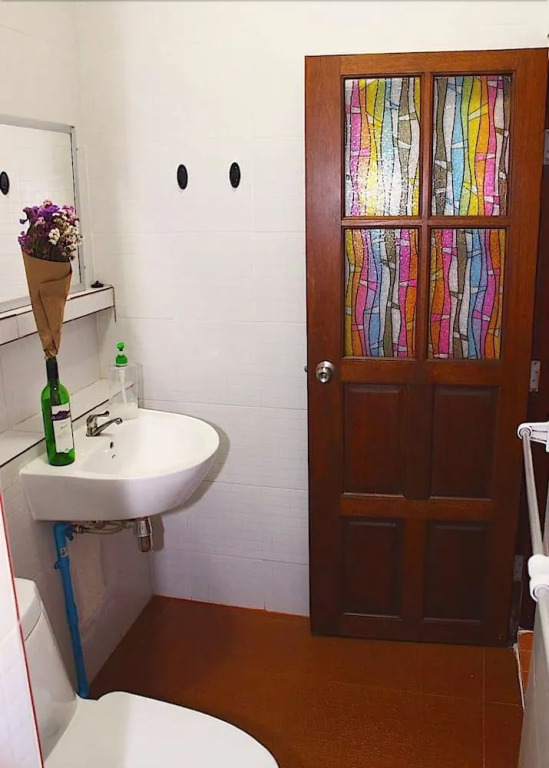 Good Deal Hostel