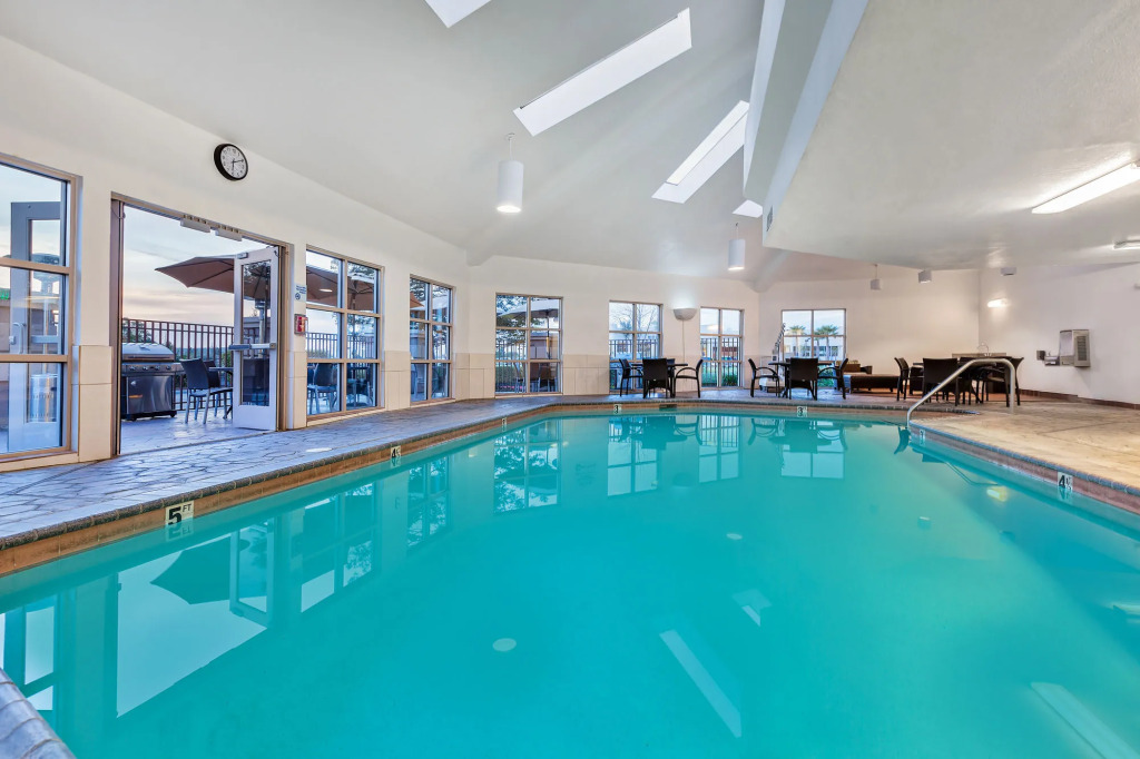 Holiday Inn Express Hotel & Suites San Jose-Morgan Hill by IHG