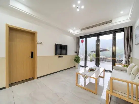 Jiuhuashan Huacheng Temple Binhua Homestay (Rohushen Hall Branch)