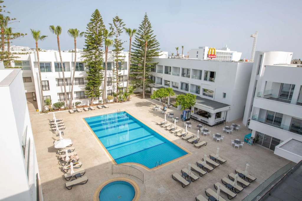 Anthea Hotel Apartments