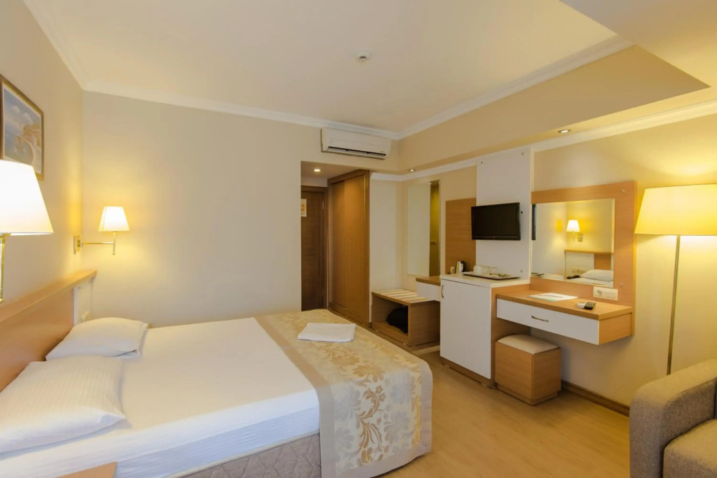 Aes Club Hotel