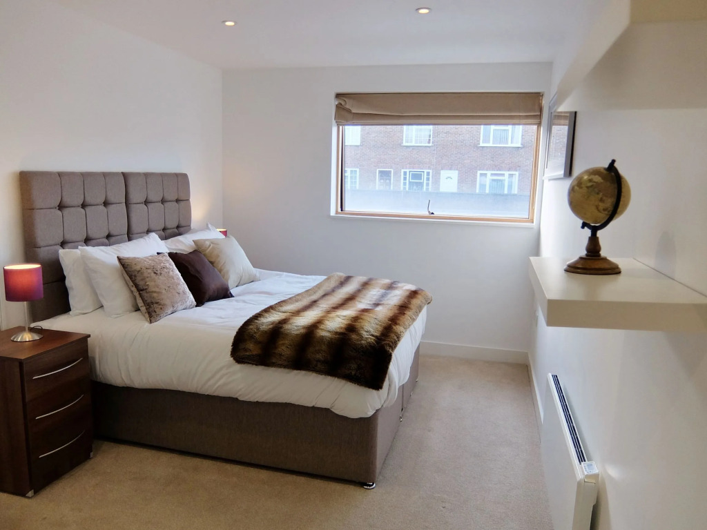 Crown Apartments