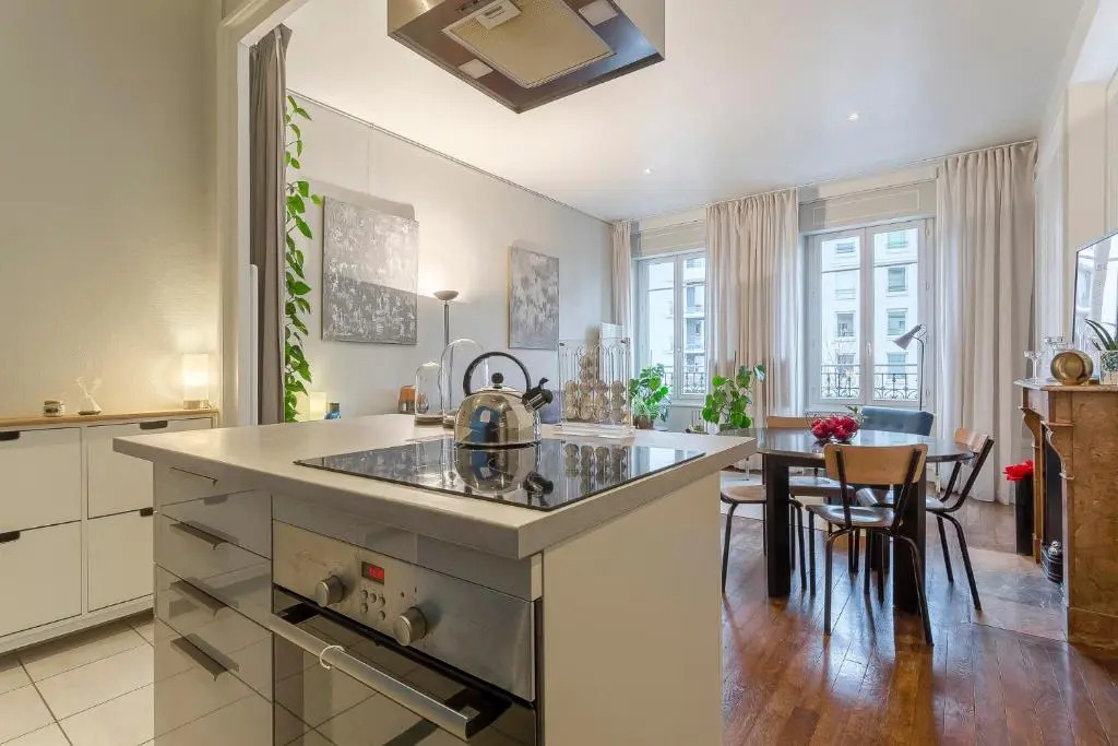 Suite Tolstoï - Superbe Appartement calme et lumineux