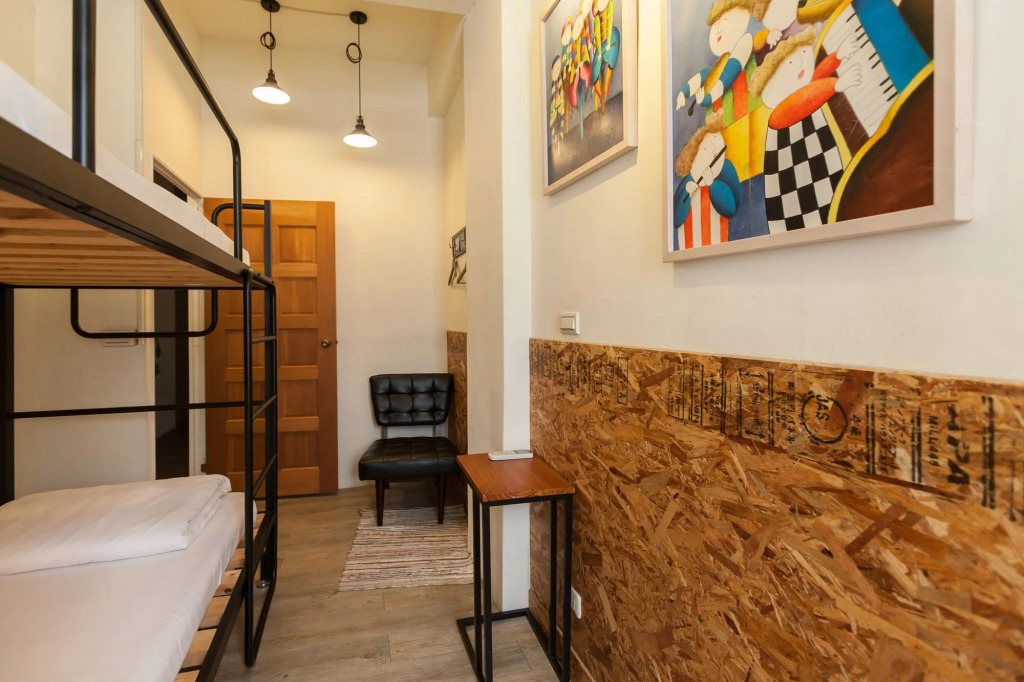 Sleeping Boot Hostel