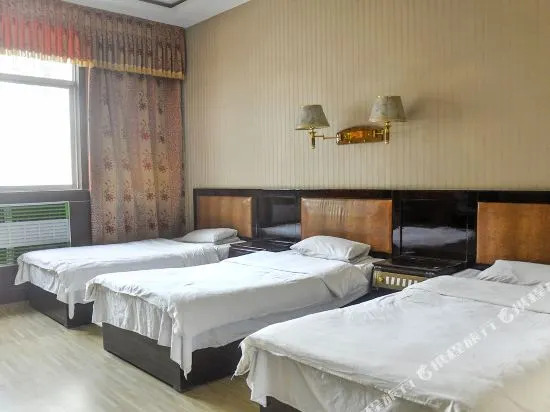 Longquan Hotel