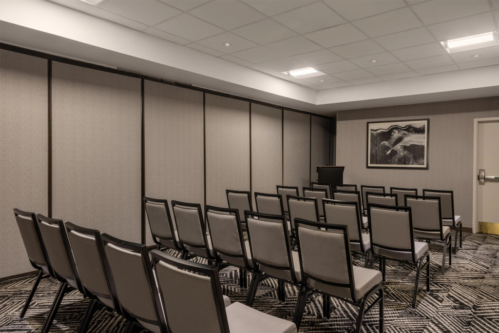 Hyatt Place Charlotte Airport/Lake Pointe