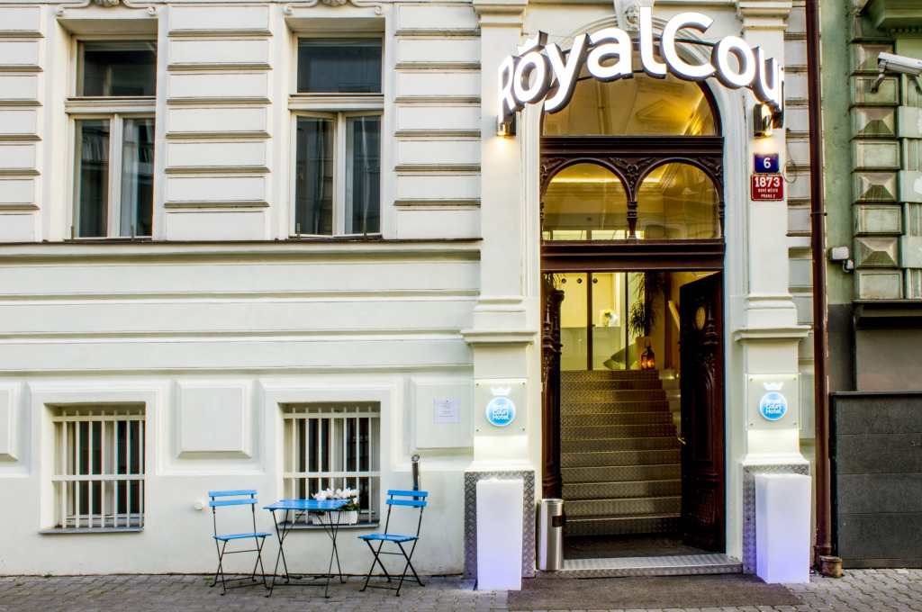 Royal Court Hotel