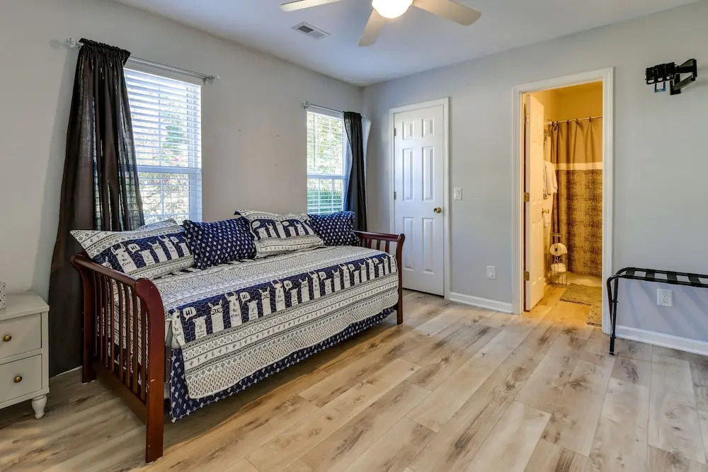 Peaceful Troutman Home: 5 Mi to Lake Norman!