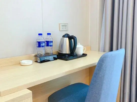 Fangxian Rich Hotel