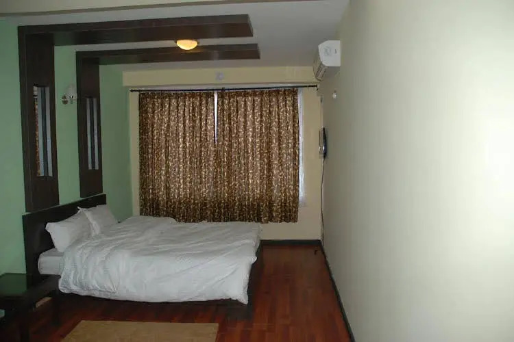 Hotel Family Home