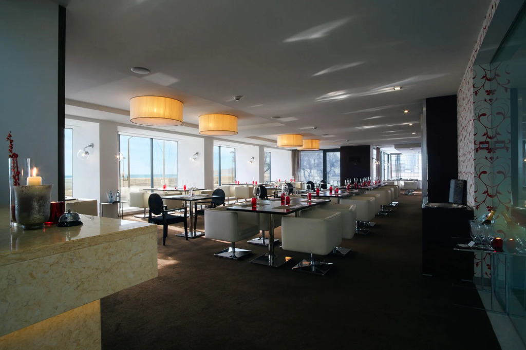Sweet Atlantic Hotel & Spa