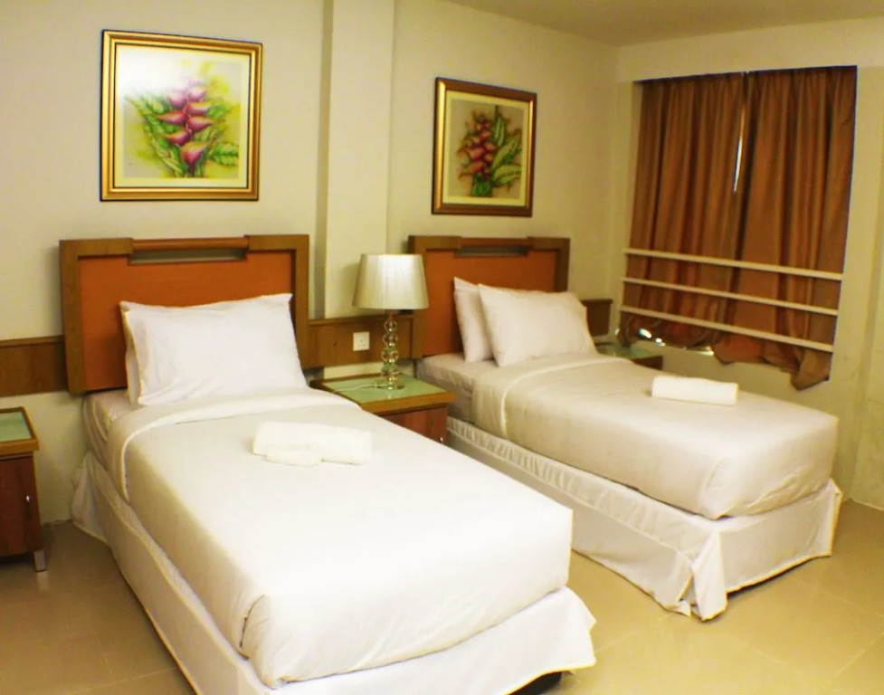 Nik Adik Khalifa Suites Apartment