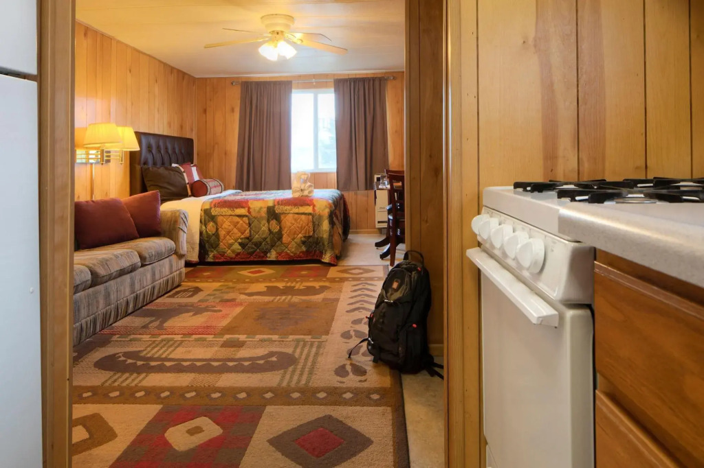 Totem Hotel and Suites